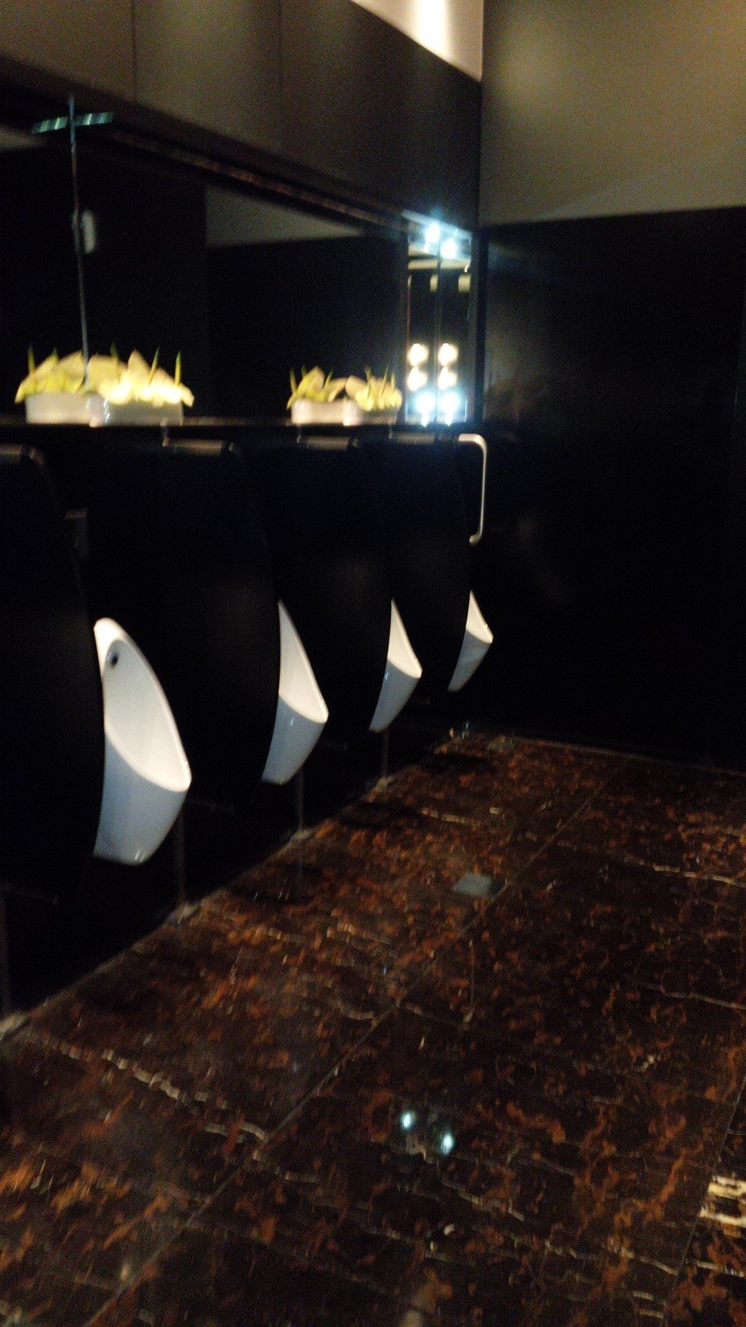 シンガポールの驚き法律 3選 カンタロウ Note