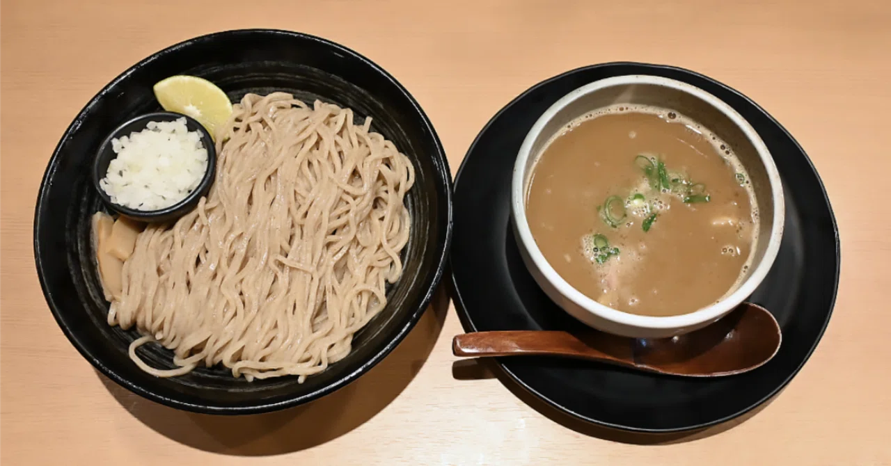 京都駅のつけ麺名店決定版！地元民絶賛の濃厚魚介から改札直結穴場まで