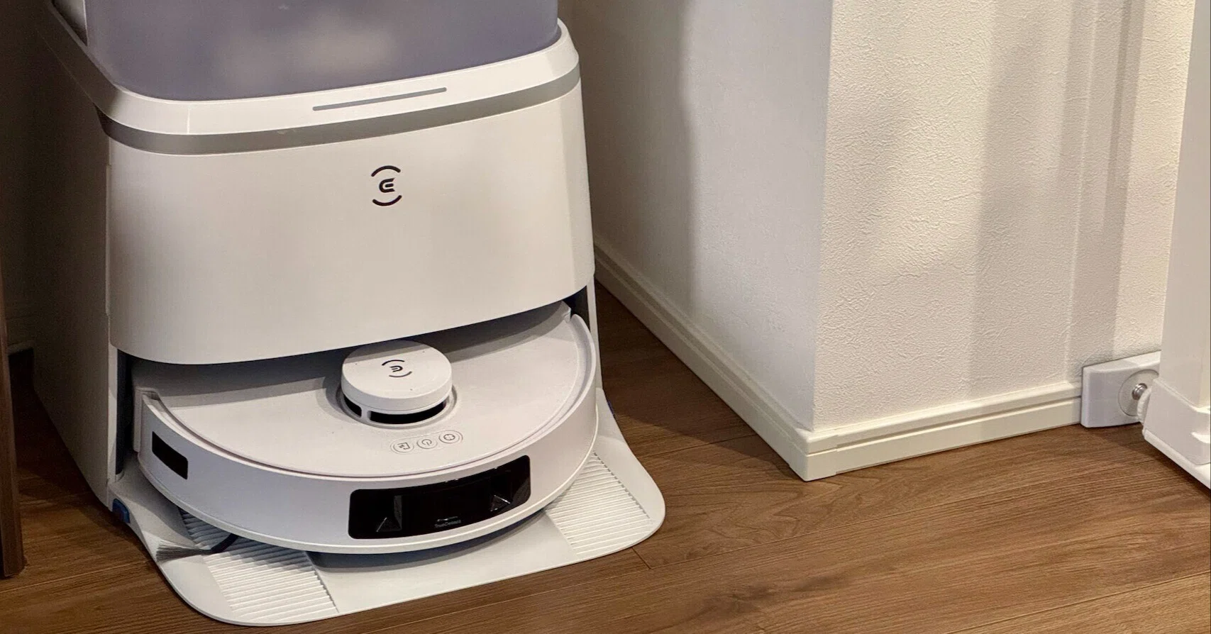 ECOVACS DEEBOT T20 DLX23 ロボット掃除機 ステーション付 エコバックス DEEBOT T20 OMNI DLX23 ロ