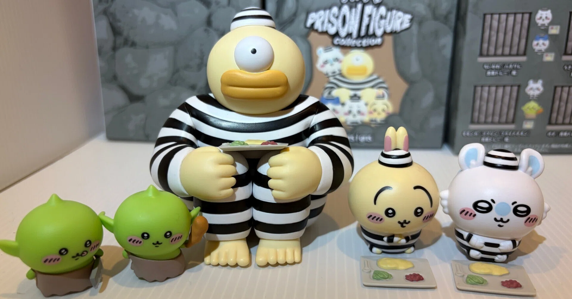 ちいかわ　プリズンフィギュア 　コンプBOX　未開封　ショッパー付 ちいかわ GPSBOX PRISON FIGURE Collection｜そう