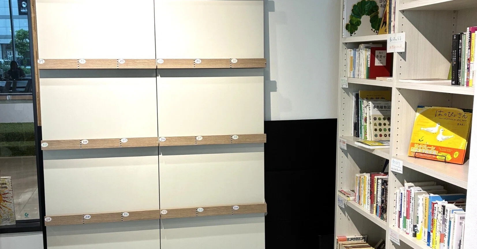 ZINEラック会員募集を開始します｜面陳｜port books｜ポートブックス