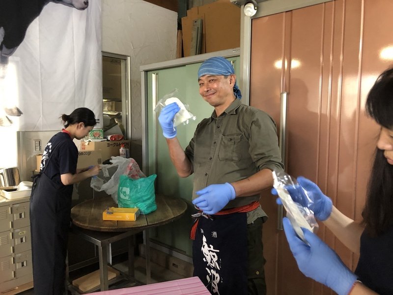 搾りたての新鮮な牛乳からつくる「生モッツァレラチーズ」づくりツアー~酪農家北村さんがご案内、チーズ2種食べ比べからアイス試食まで~旅行観光愛知4