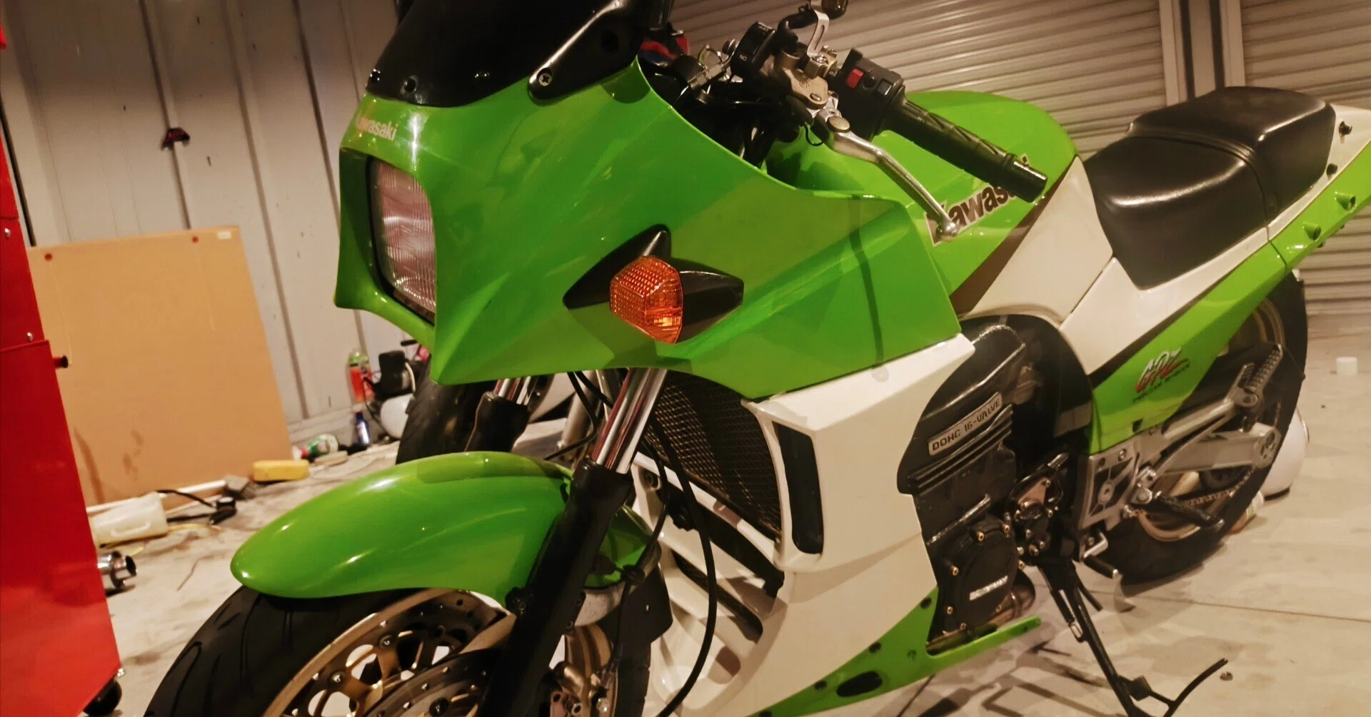 マメタンgpz900r a11 フロント回り GPZ900R（A11）、カウルの補修ほぼ完了｜ほんにゃく仮面