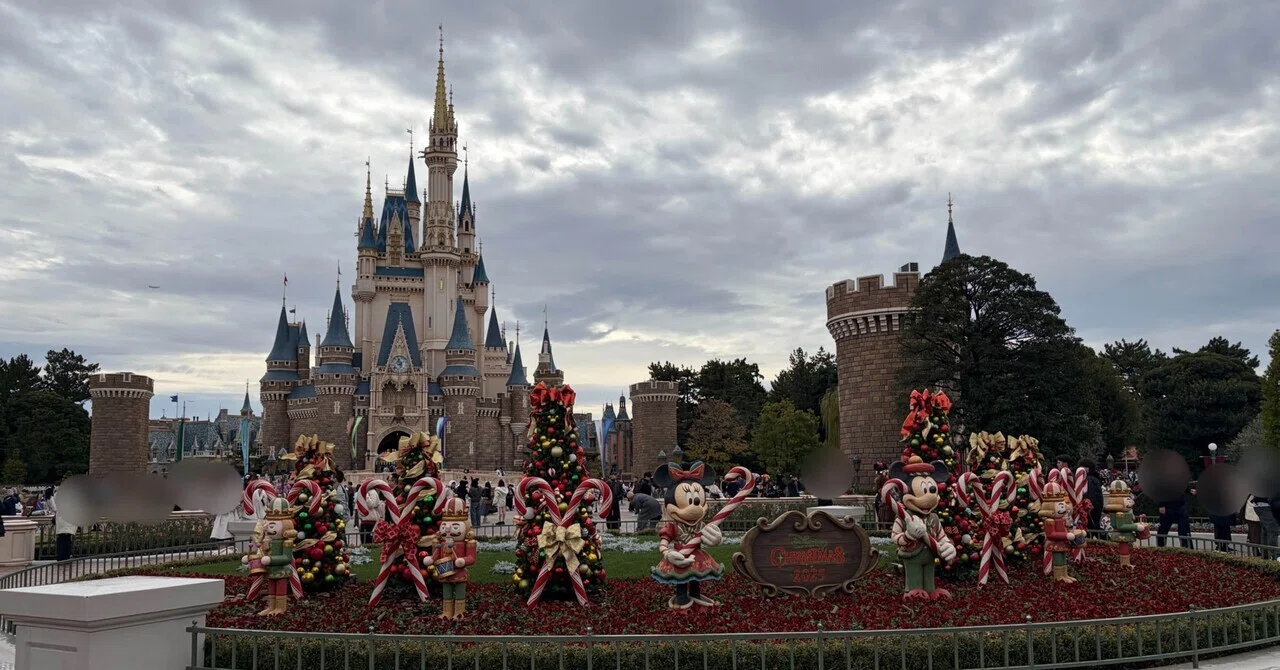 観劇とクリスマスディズニー1人旅②ディズニーランド編｜しの