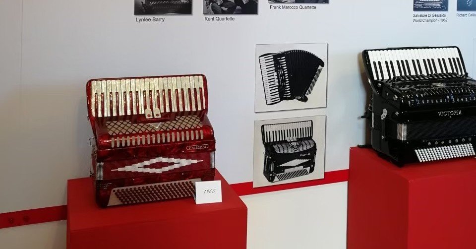 ドイツ製　ヘスミューラー　MML72 初心者オススメアコーディオン　鍵盤楽器 ドイツ製 ヘスミューラー MML72 初心者オススメアコーディオン 鍵盤