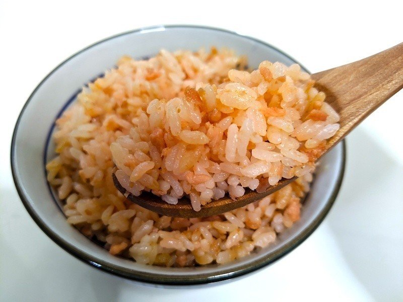 ご飯 炊き込み 鮭 フレーク 鮭フレークで簡単炊き込みご飯 レシピ・作り方