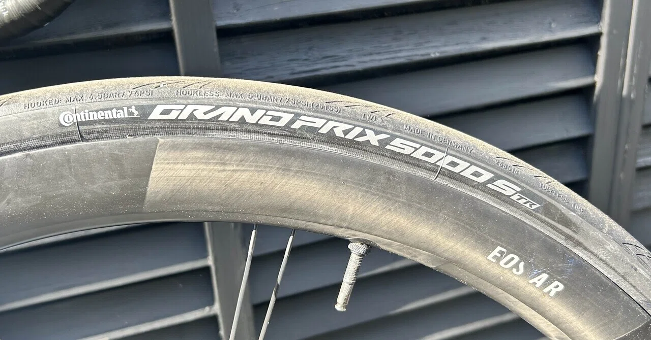 迷走タイヤ選び」間違いないコンチネルタル GP5000 STR
