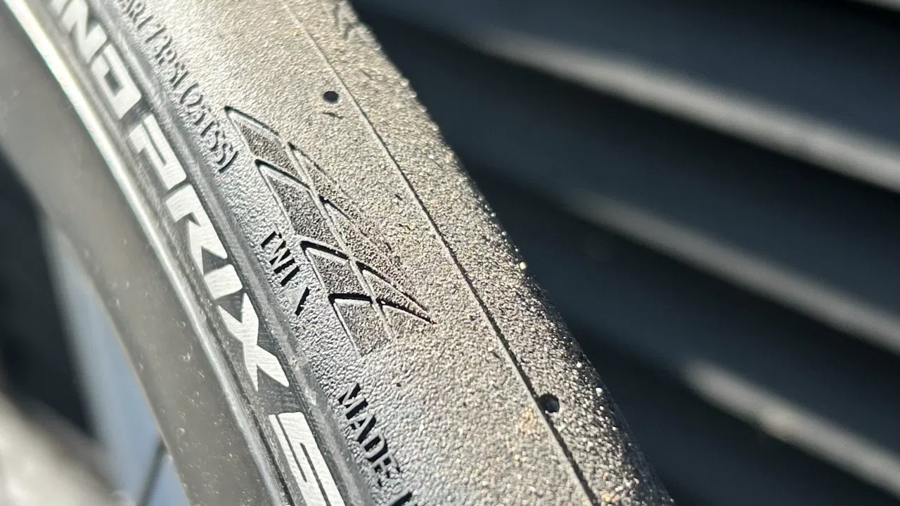 迷走タイヤ選び」間違いないコンチネルタル GP5000 STR
