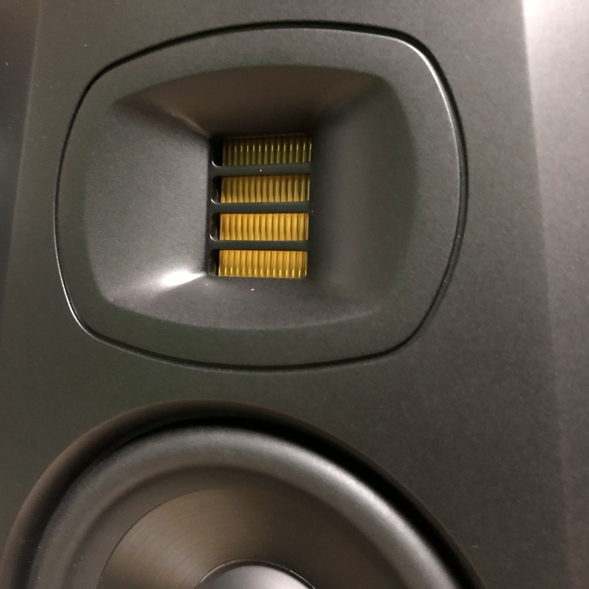 ADAM AUDIO T5Vを買ってみた｜ちゃーりー