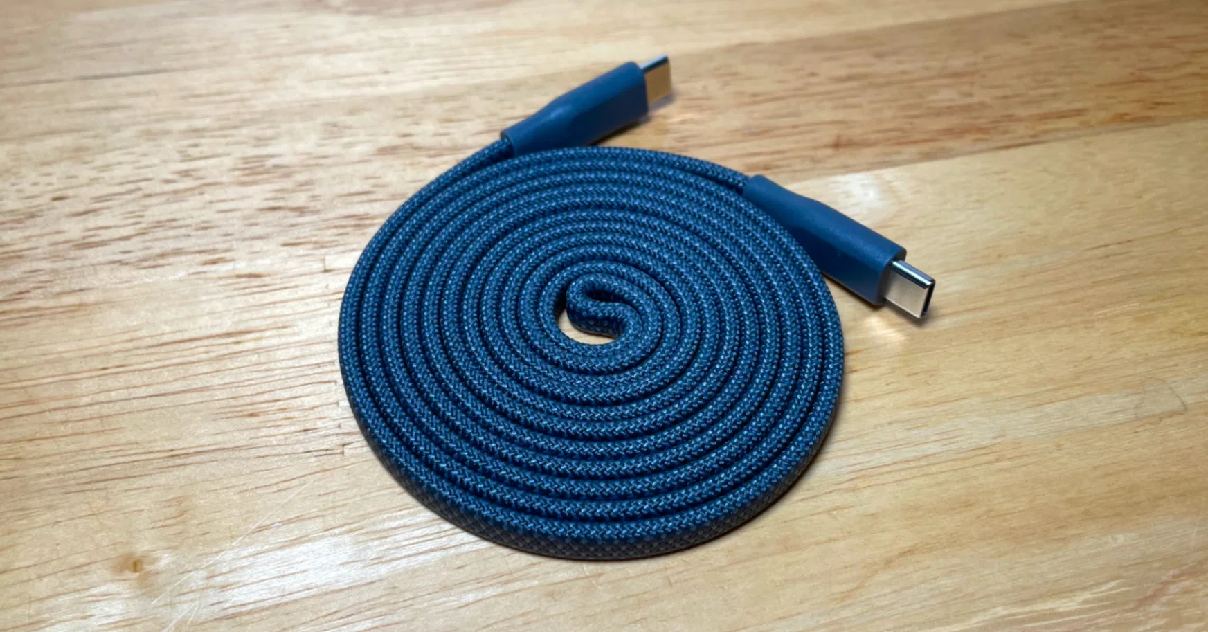 ハマる人にはマジでハマる！cio フラットスパイラルケーブルを1週間