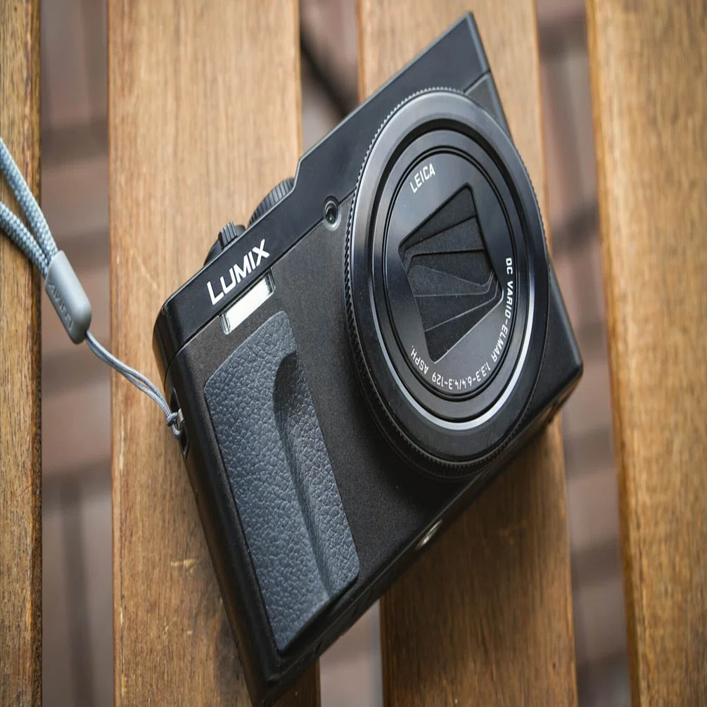 Camera] The story of introducing the LUMIX DC-TZ99: Putting a