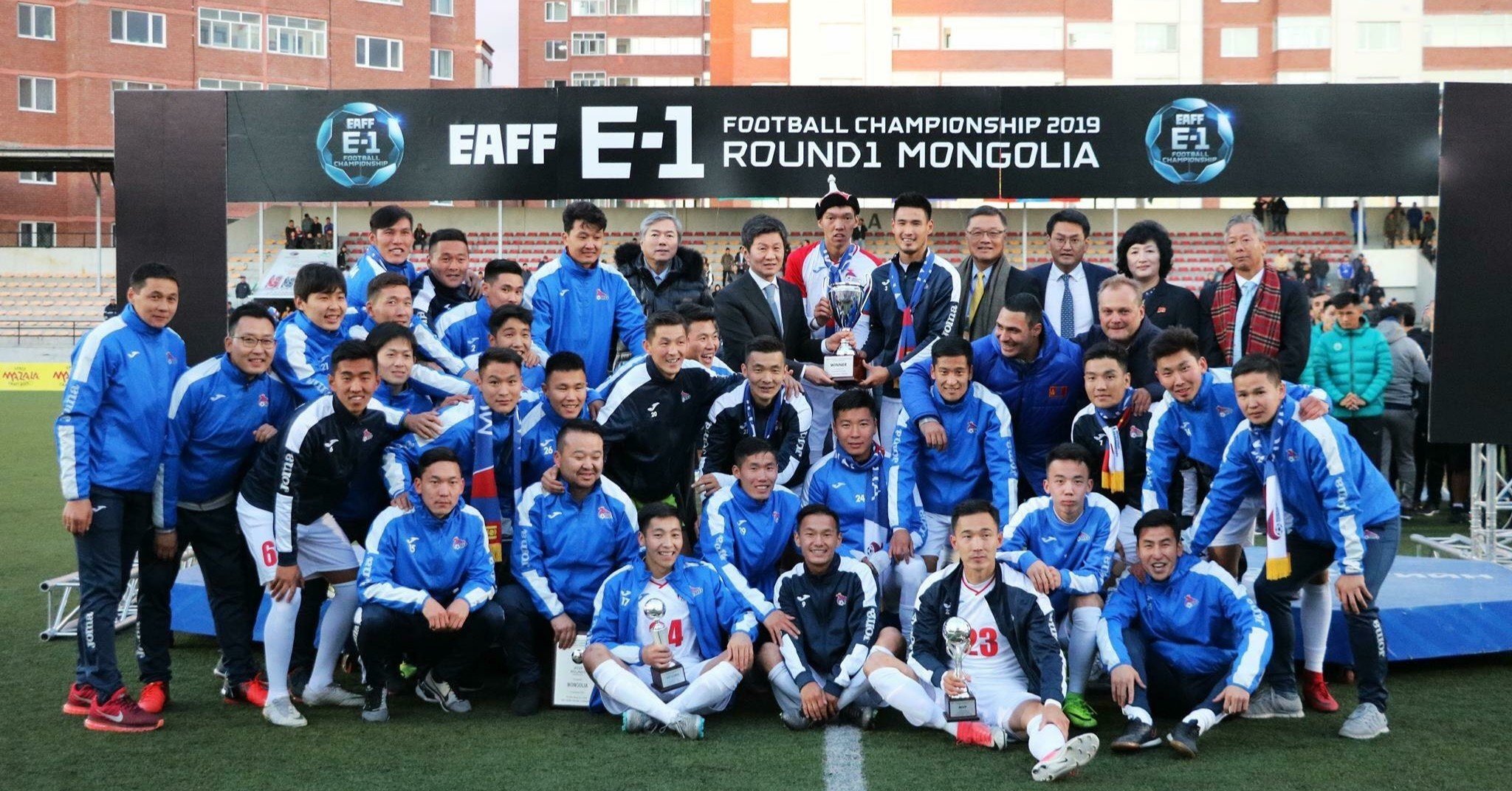モンゴル国内におけるサッカー現場での活動 錦戸雅俊 モンゴルのトレーナー Note