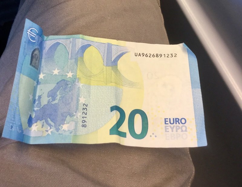 偽札見つけました ドイツ旅行記 レオン Note 偽札見つけました ドイツ旅行記 レオン Note