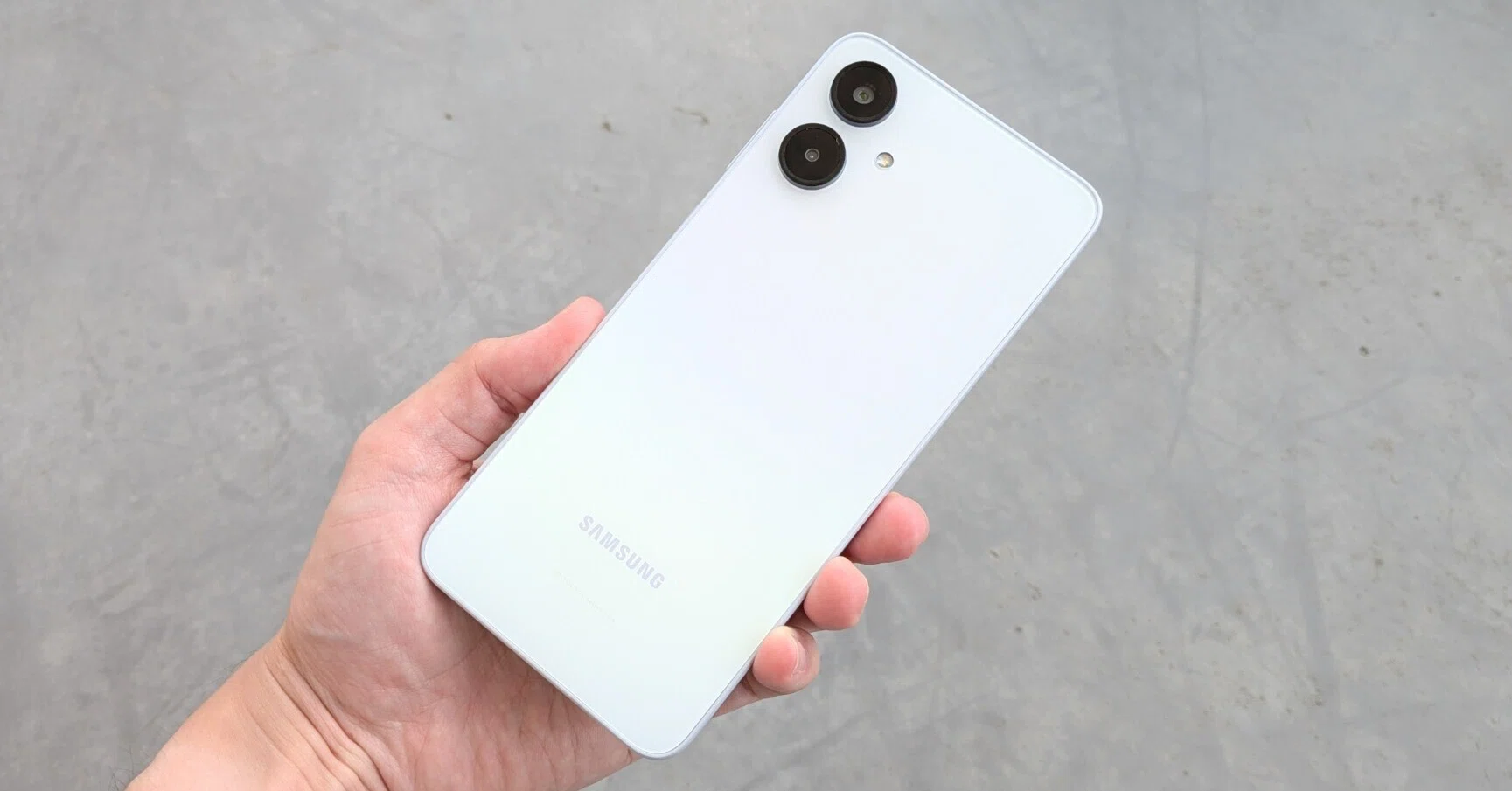 Galaxy A25 5G レビュー！スペック低めで割り切りが必要、でも安くて