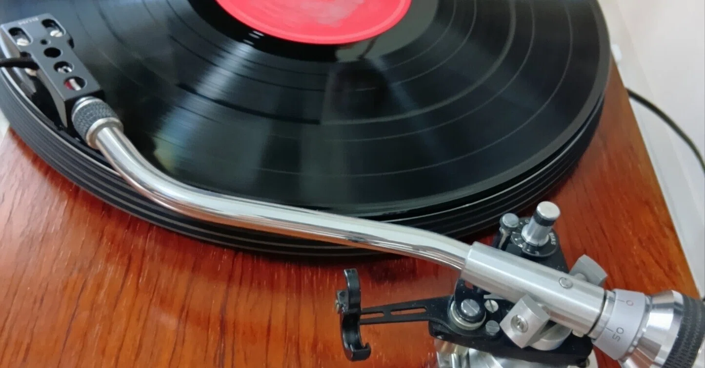 1970年代ビンテージオーディオで聴く☆アナログ・レコード☆#2｜らい