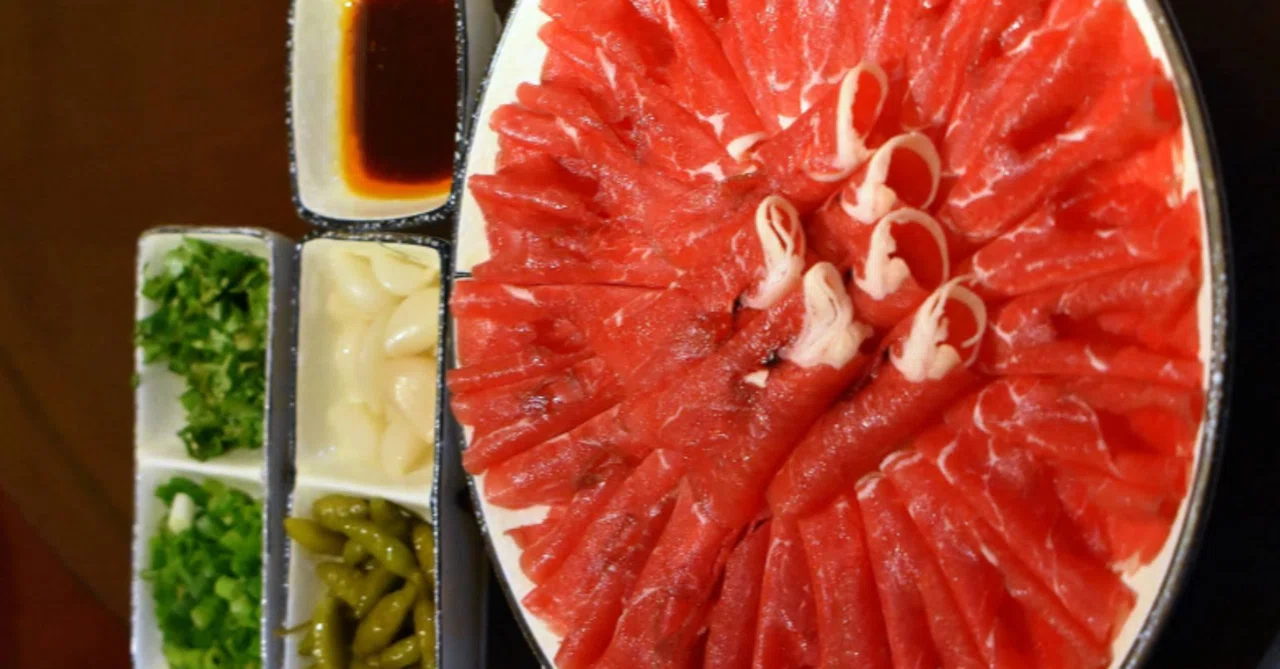 ウランバートルで羊肉・馬肉を楽しんだごはん屋さん｜しゃぶしゃぶ