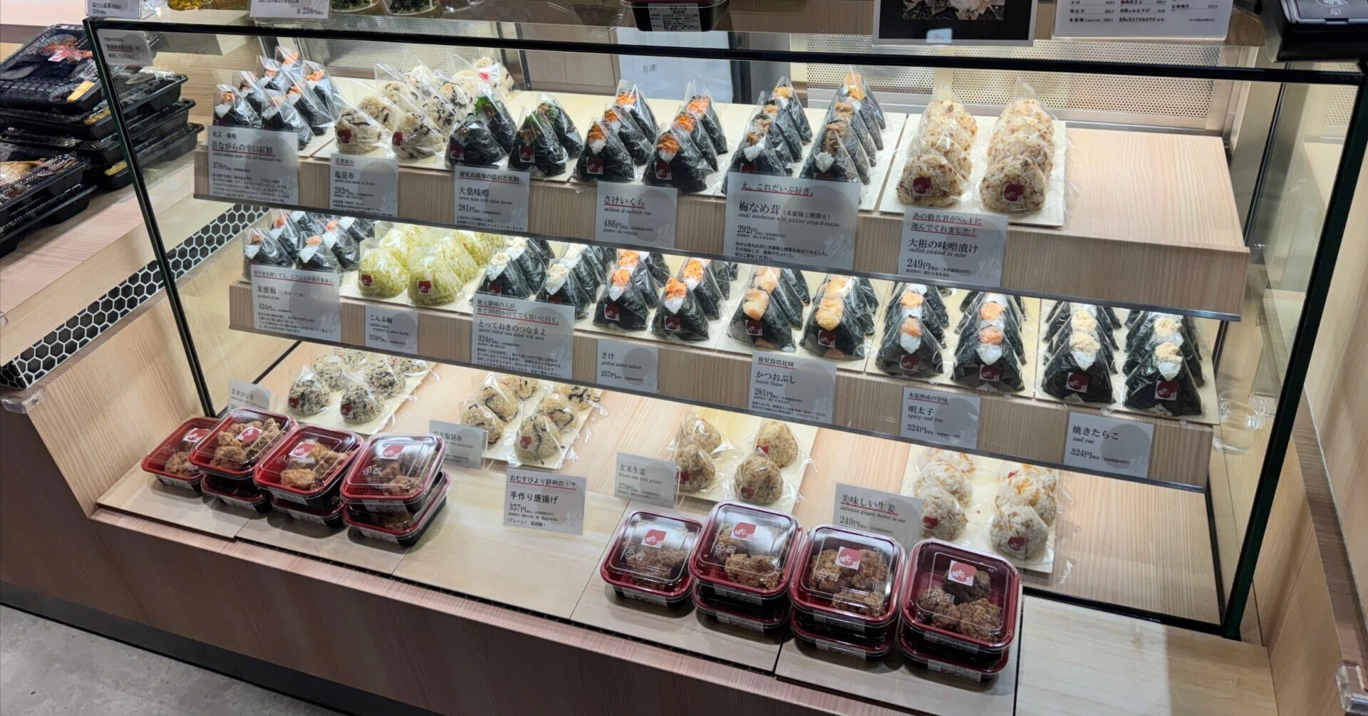 開店即レポ】豊洲セイルパークに「銀座十石」が来た。一個一個に物語が TEN stone shop
