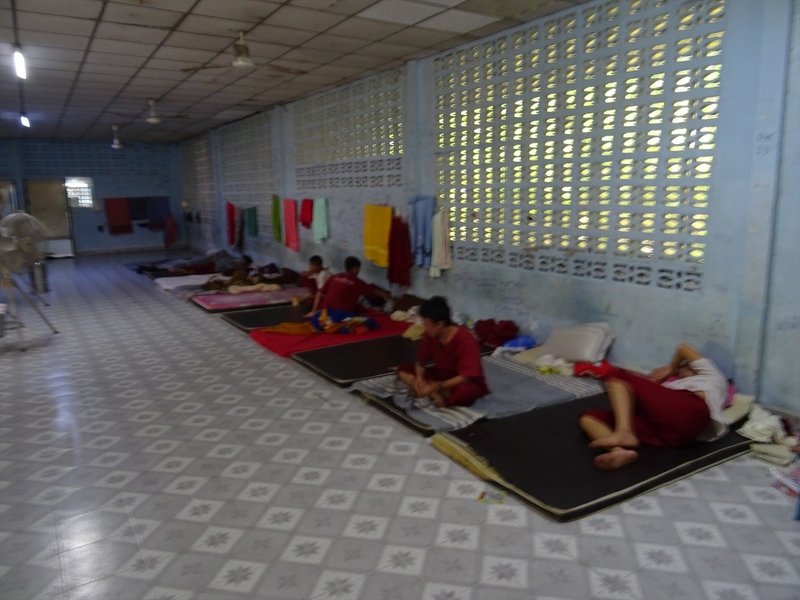タイの麻薬中毒者の更生施設が寺院だった 前編 在住歴年が話したい本当のタイと見てきたこととうまい話と Note タイの麻薬中毒者の更生施設が寺院だった 前編 在住歴年が話したい本当のタイと見てきたこととうまい話と Note