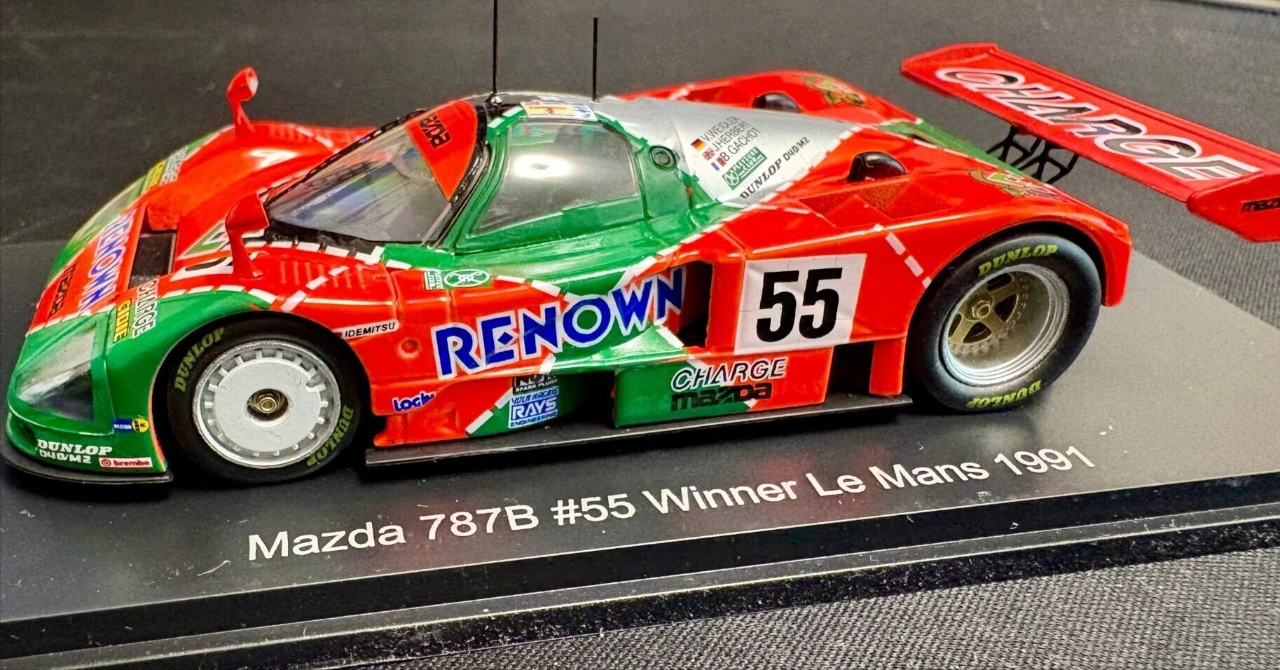 今日の「ミニカーコレクション」】＿「レナウン・チャージ・マツダ
