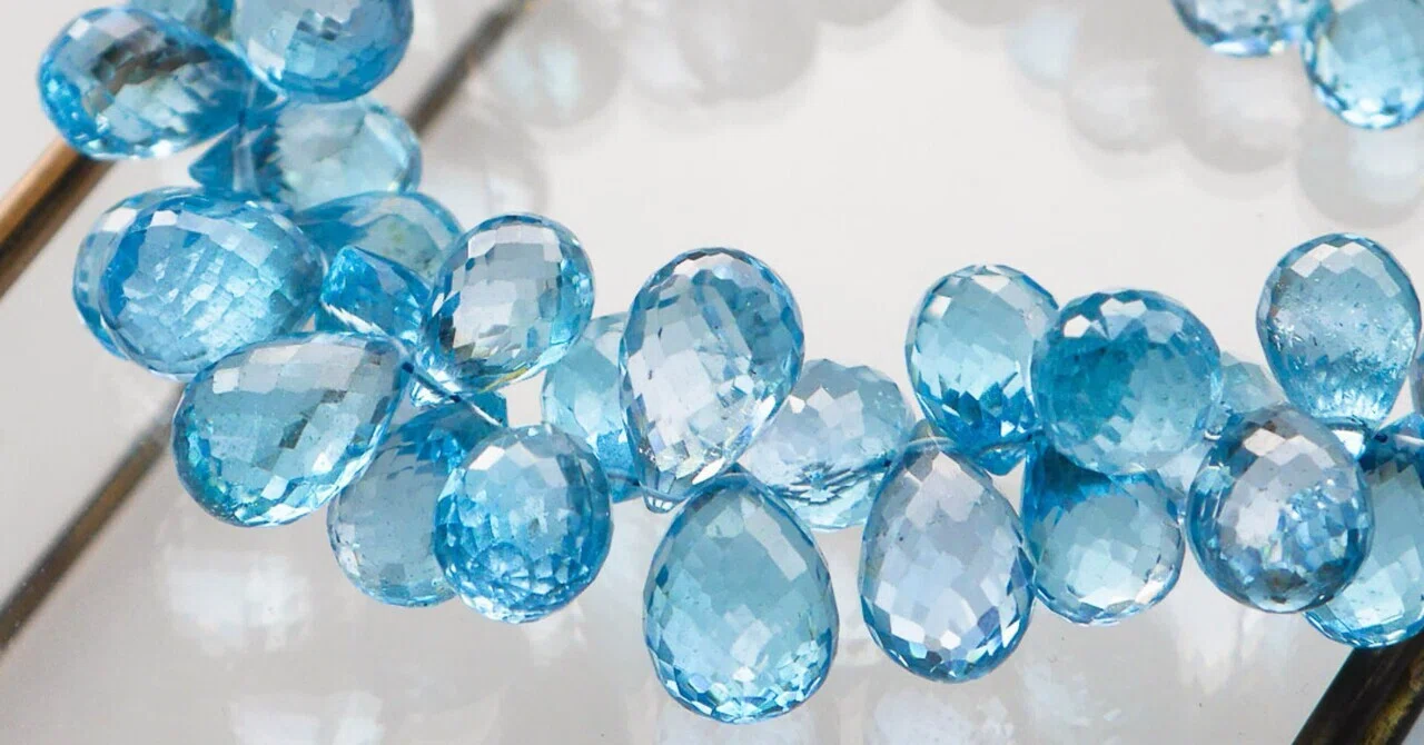 Blue Topaz as a Lead: What Do You Look For?｜VEINE