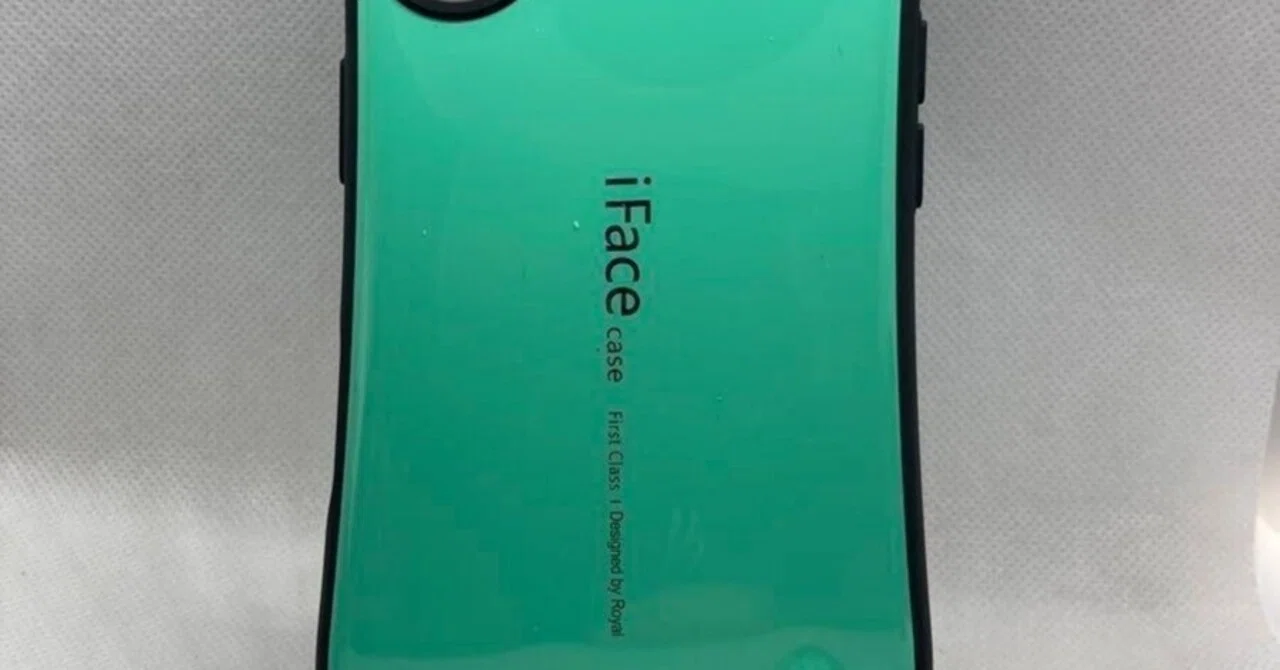 iFaceケースをつけたら、スマホが落とせなくなった話。ミントグリーン