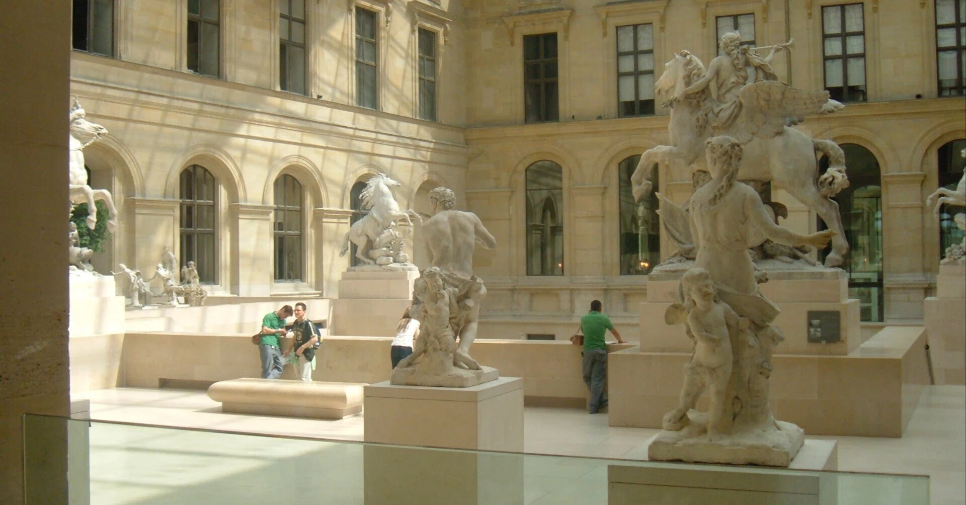 2007🇫🇷Parisをうろうろ美術館へ｜ベーカー