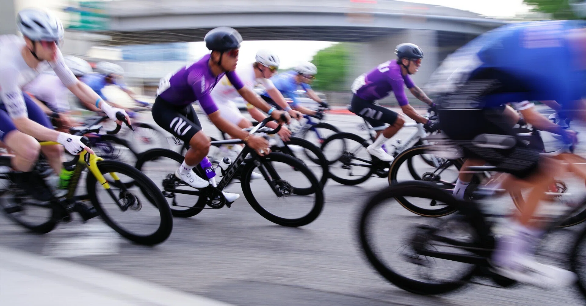 自転車ロードレースの迫力｜Takaaki Ueno