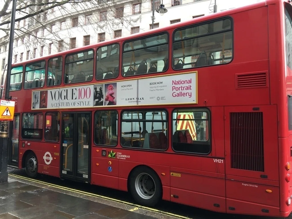 ロンドンバスの広告、眺めてみた｜CHIORI LONDON