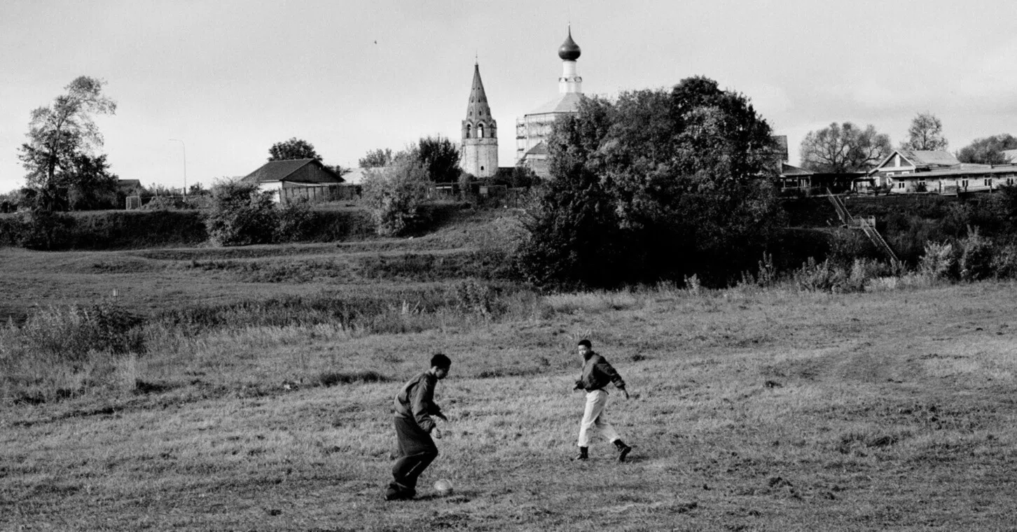 Гоша Рубчи́нский（Gosha Rubchinskiy）についての小考｜TAKONOTES