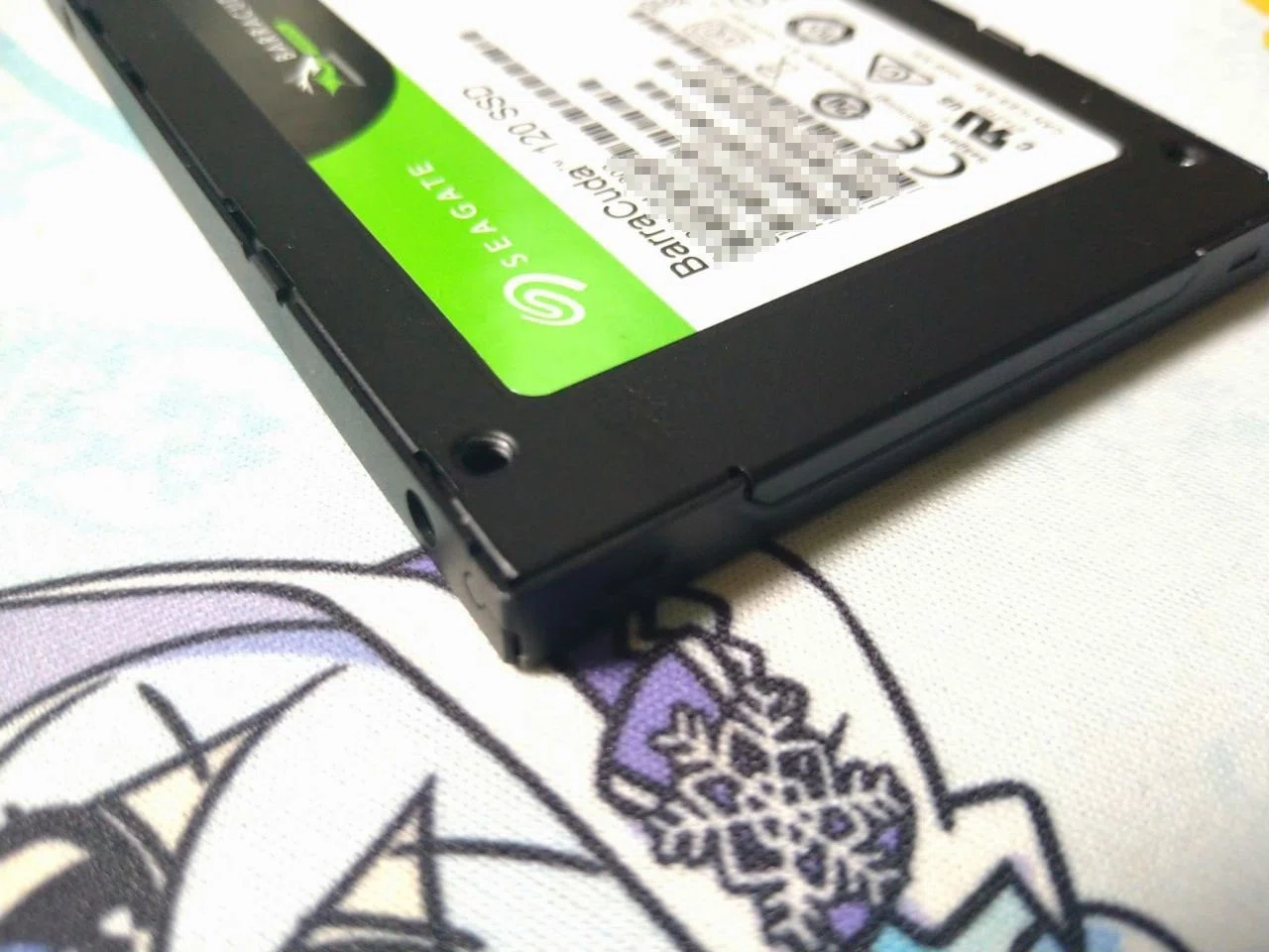 Seagate 2.5インチSSD 1TBを導入｜香月聡司