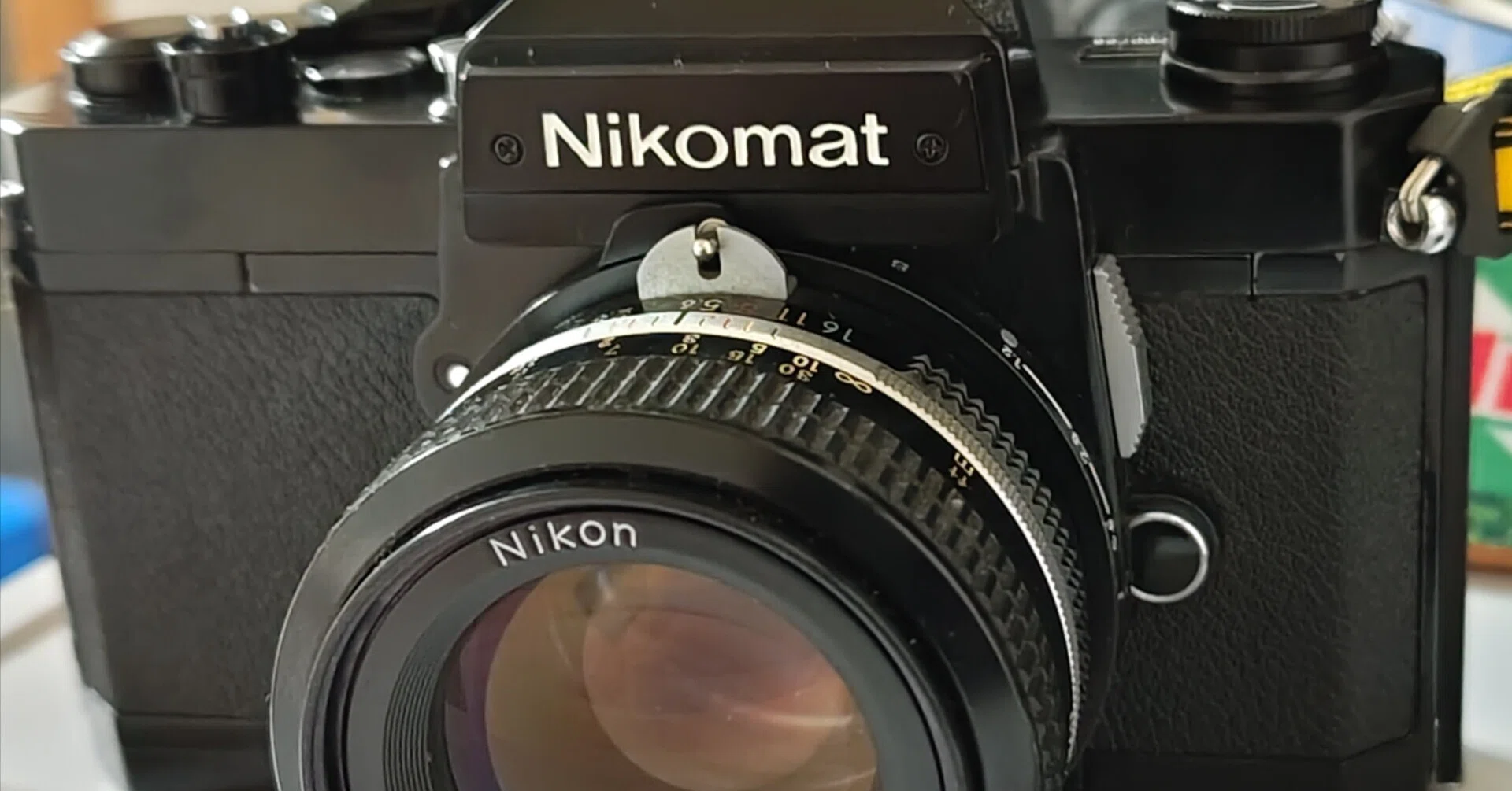 完動良品 ニコマートFT2 黒 + 28mm F3.5 非Ai｜モルト交換済 謎のニコマートFT2〜黒の騎士ニコマート物語〜｜kaz@Pinguist!