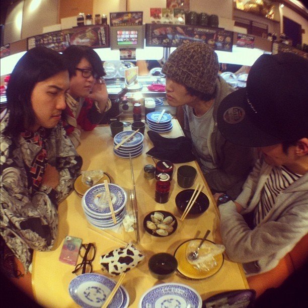 ダブルトラブル ～4人は仲良し～｜八木