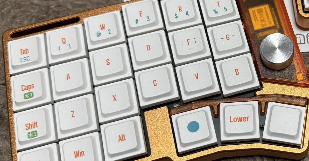 祝】分割キーボードデビュー【Cornix LP】｜御子柴 流歌