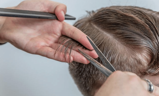 髪の色を染めたり明るくしたりするより安全な代替品