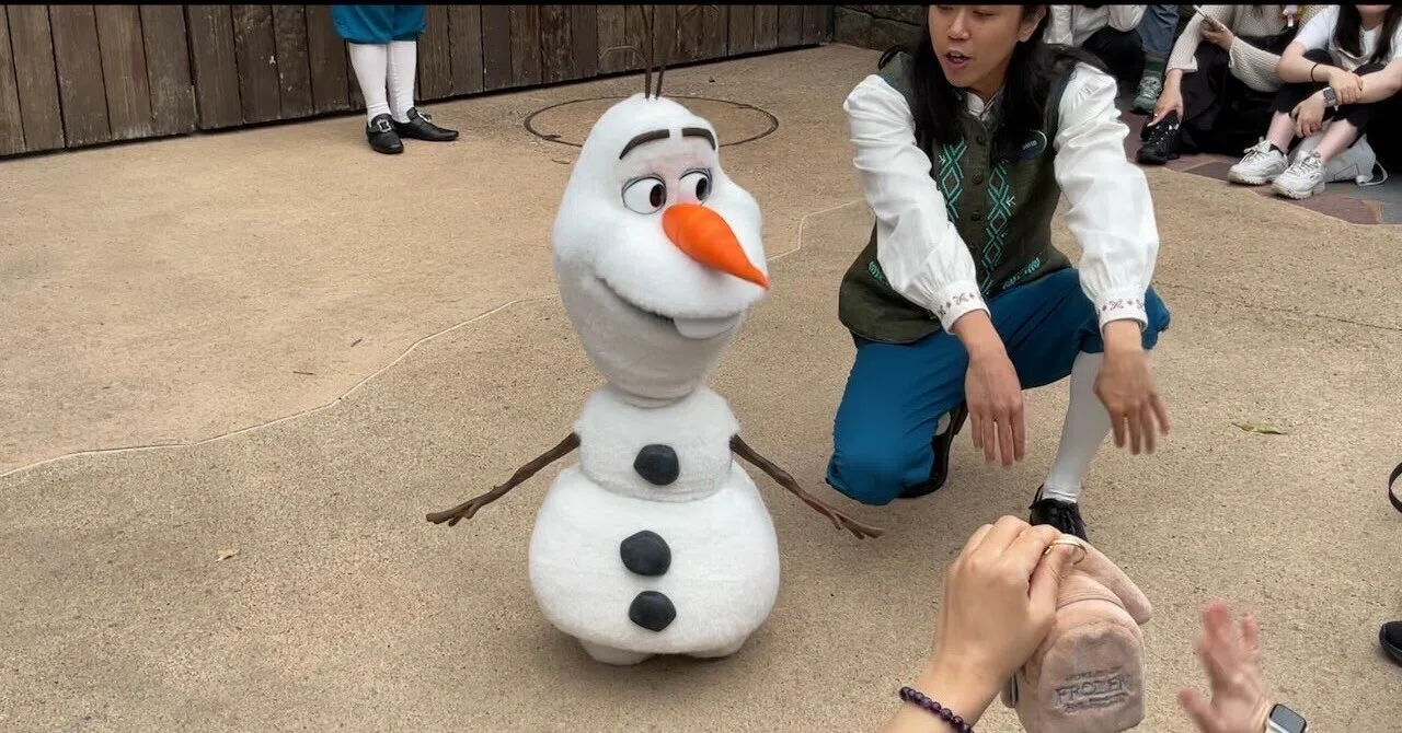 香港レポ】香港ディズニーランドに等身大オラフがやってきた！｜Summyworld