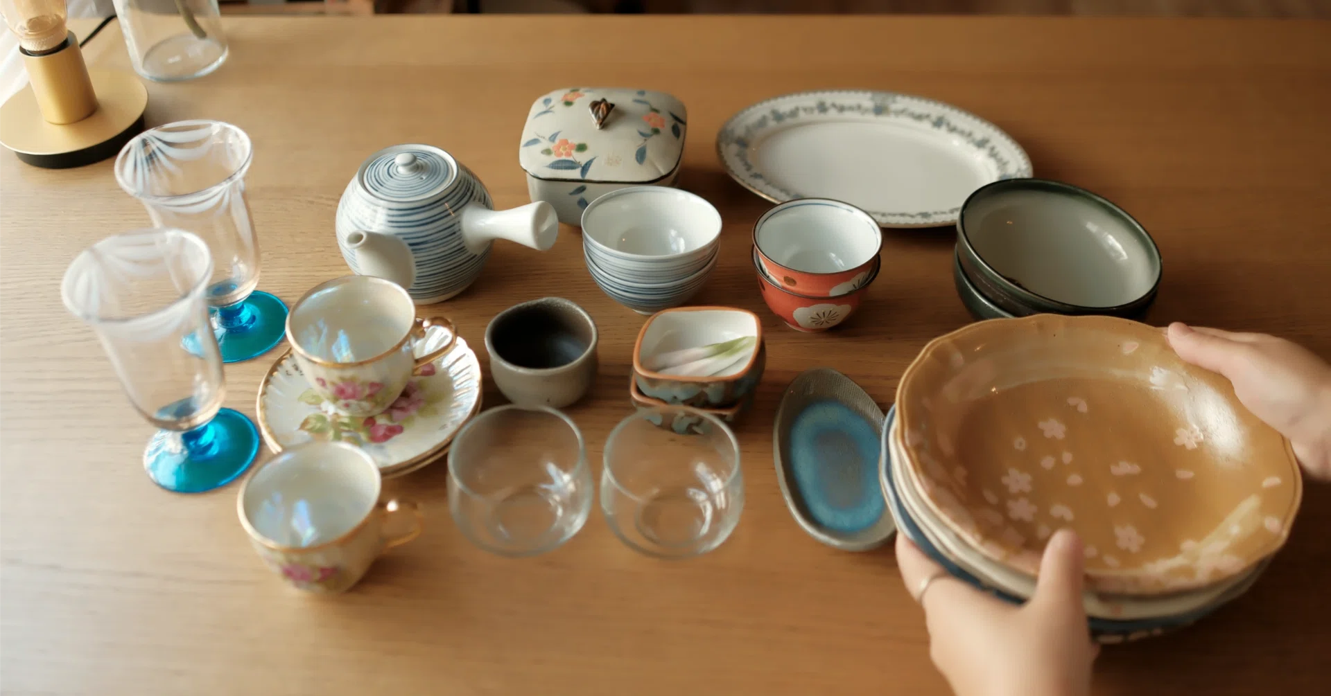 自分に「お客さま用」の食器を使うことで、気持ちが上を向く。｜みきて