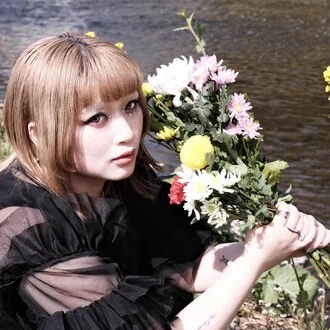 中島とう子