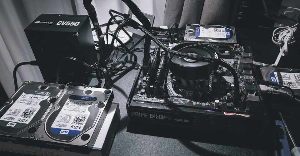 ドリキンさんの 7万円台pc に触発されてファイルサーバを作ってみた話 第3回 要件検討編 前編 Shingo1228 Backspace Magazine Note