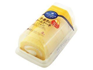 最近気づいたんですが ケーキってボリューム多いけど ケーキが好きな人にとって モンテールのロールケーキは オススメかもしれません 4切れ入ってて 460kcalです つまり 一切れ約100 マティ Note