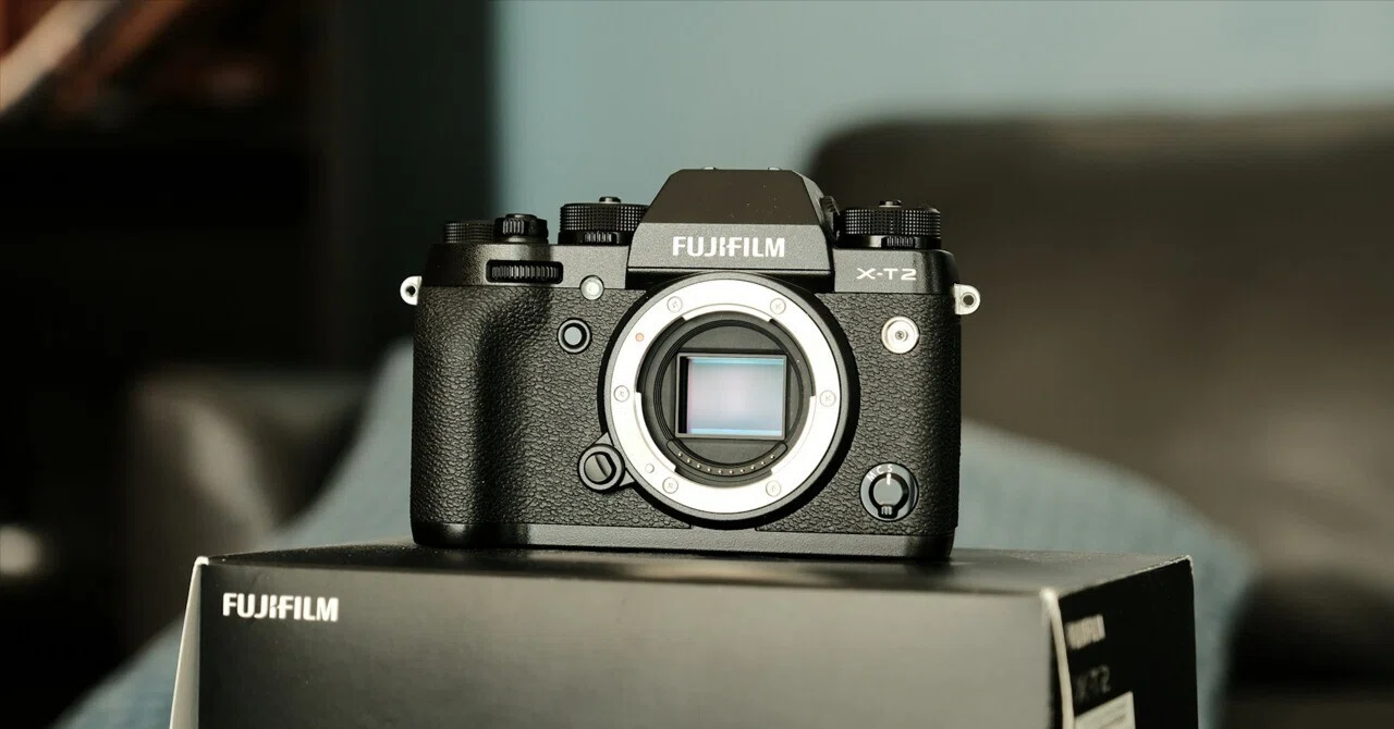 なぜ今さら売れてる？】XF35mmF1.4 Rが14年経っても人気な理由｜Tobari