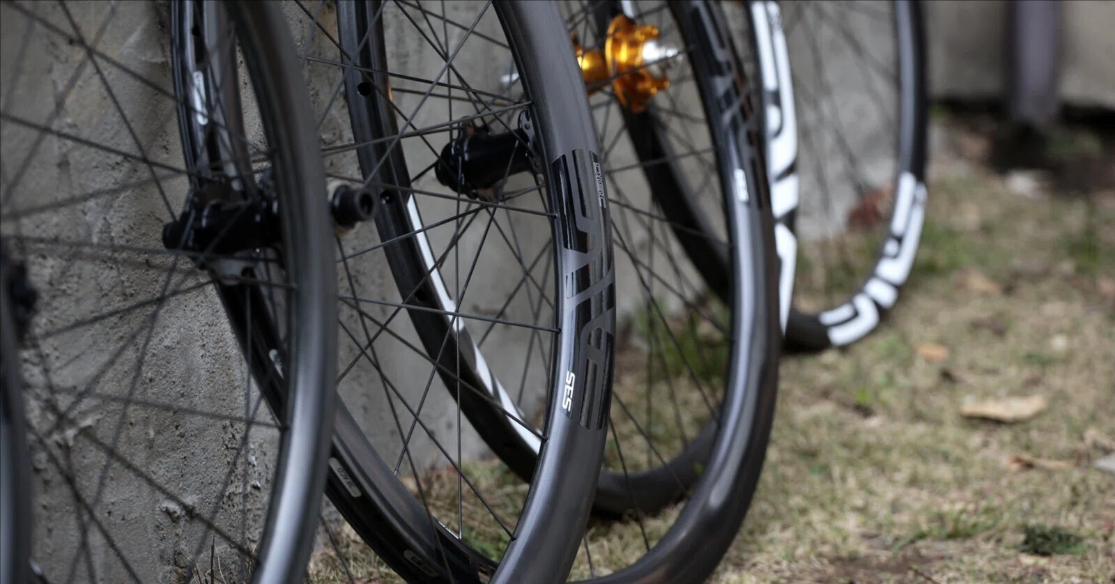 ピストバイクにENVEという罪についての告白｜763 cycles