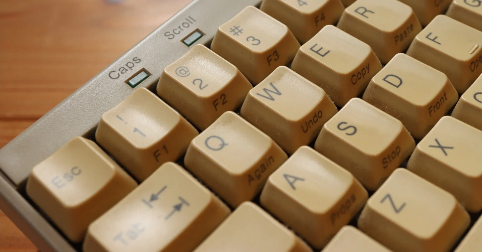 FKB8579-USB 有線コンパクトキーボード ぷらっとホーム/富士通高見澤コンポーネント FKB8579｜MOR