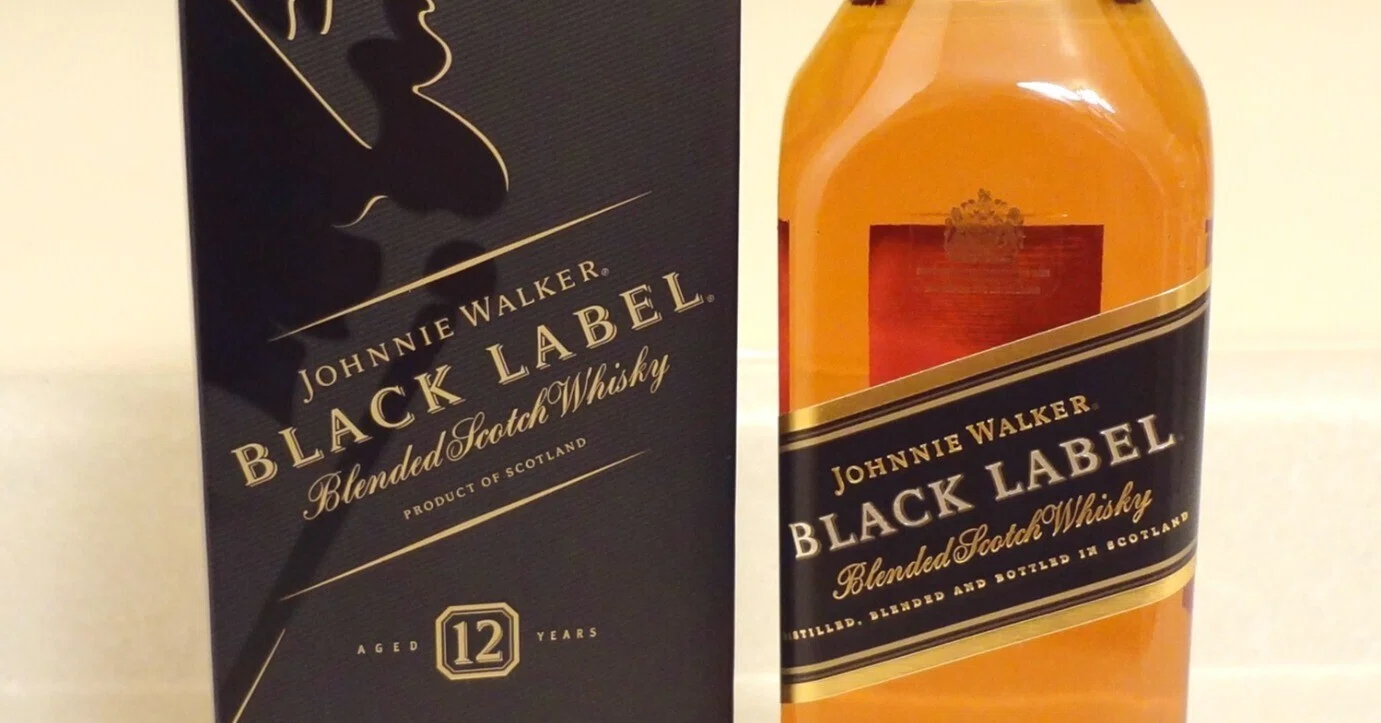 レア物 古酒 白紋章特級従価税表示 ジョニ黒ジョニ赤セット 水差し 