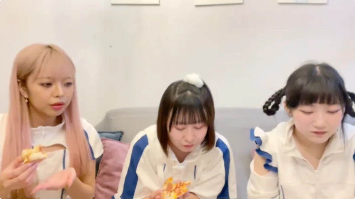 FiDZ初心不可忘オンラインチェキ会 on April 28, 2026｜MESHiDUK△TOHS