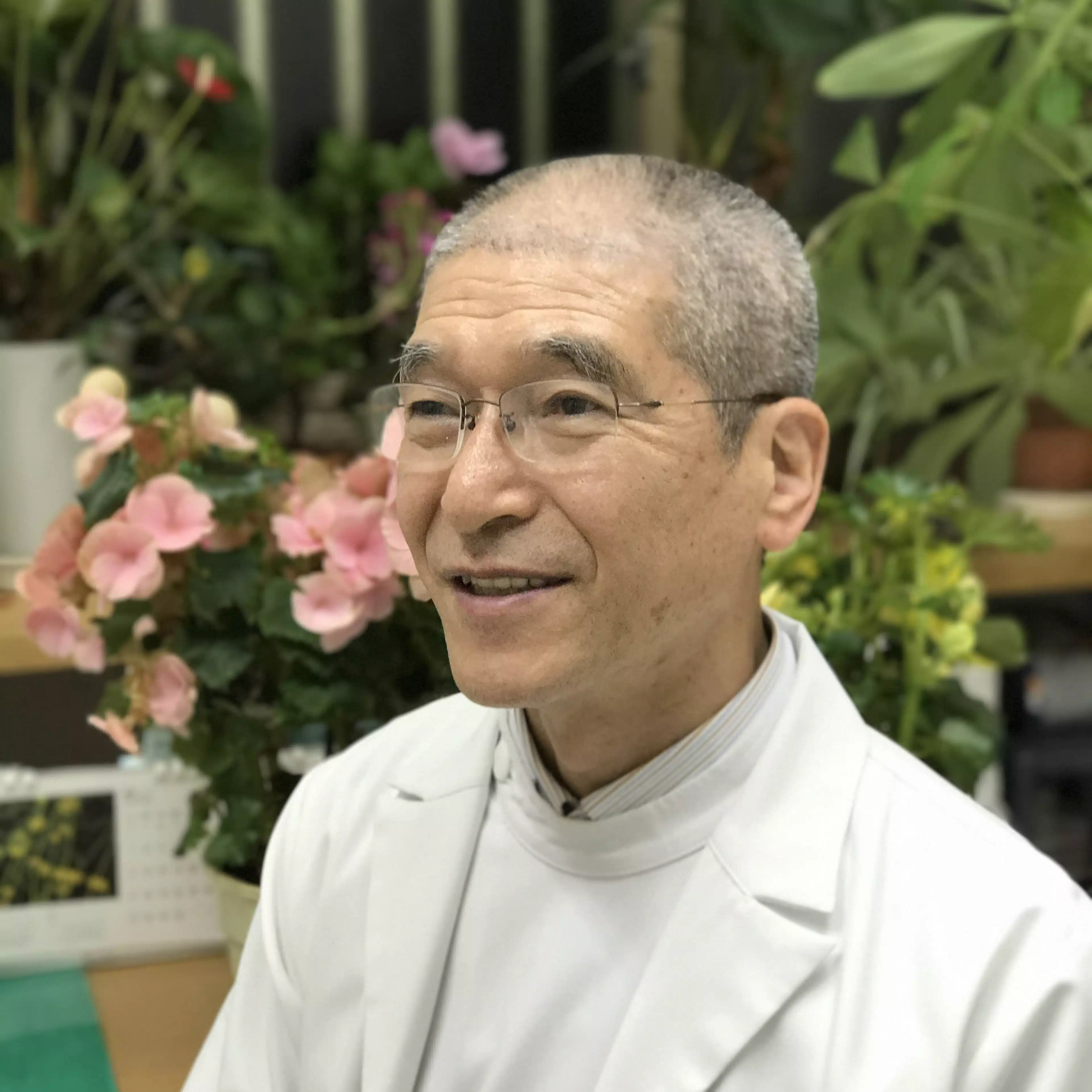坂井 学／医師50年／心身の根っこから元気になる