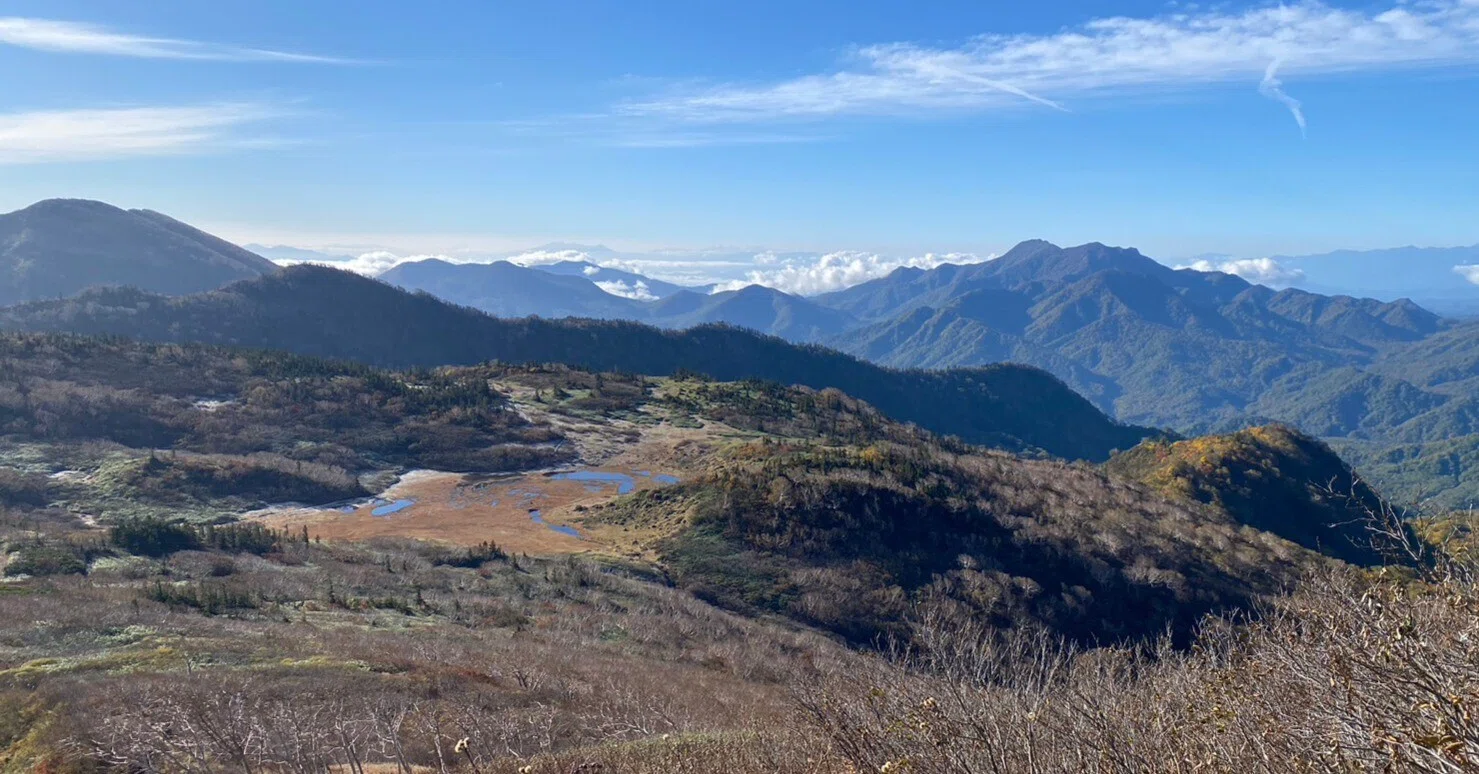 頸城山塊】火打山・妙高山テント泊縦走｜高谷池ヒュッテから歩く紅葉と