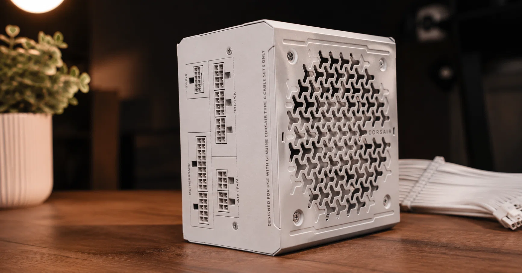 CORSAIR RM850eホワイトが14,626円──ATX 3.1対応のフルモジュラー 