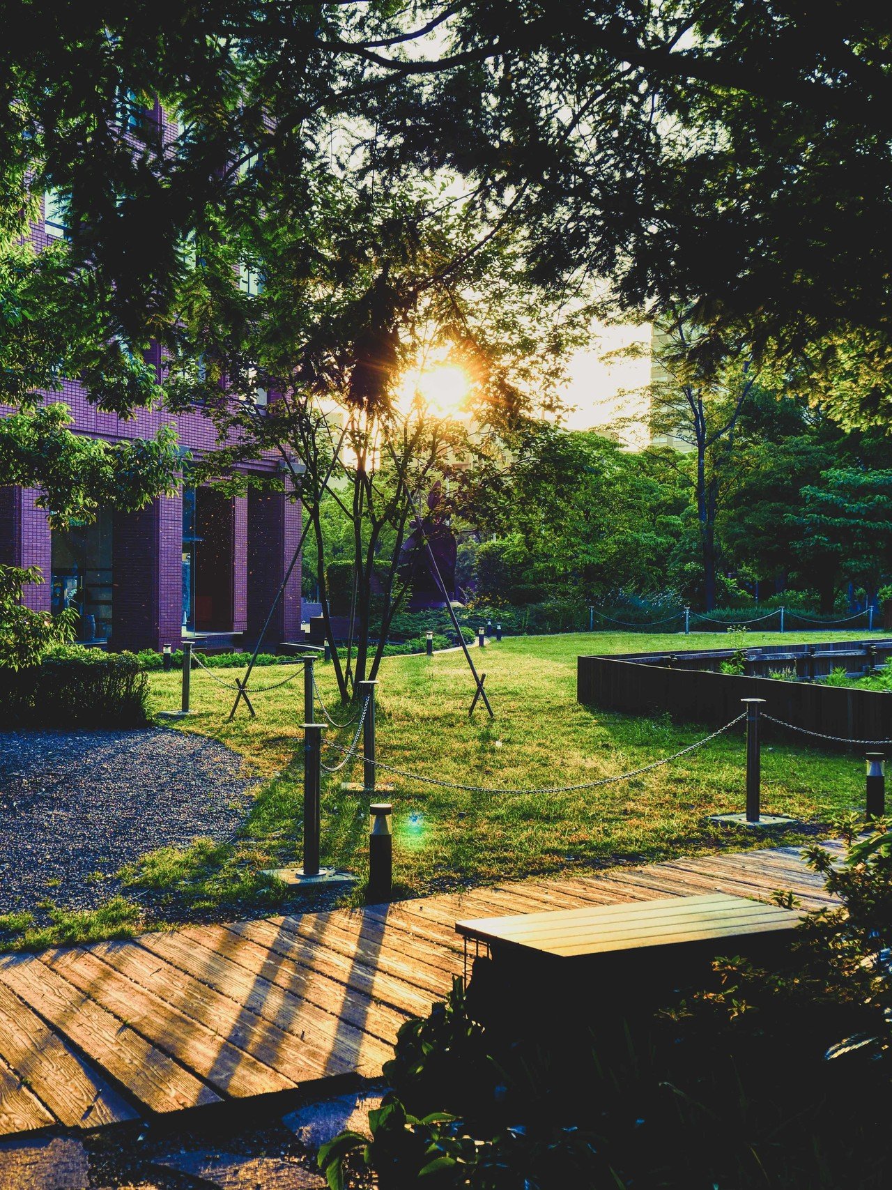 カメラ女子必見 ライカの入門機 Leica D Lux7 作例レビューその11 東京 恵比寿の夕暮れ 旅するフォトグラファー スナップガール Note