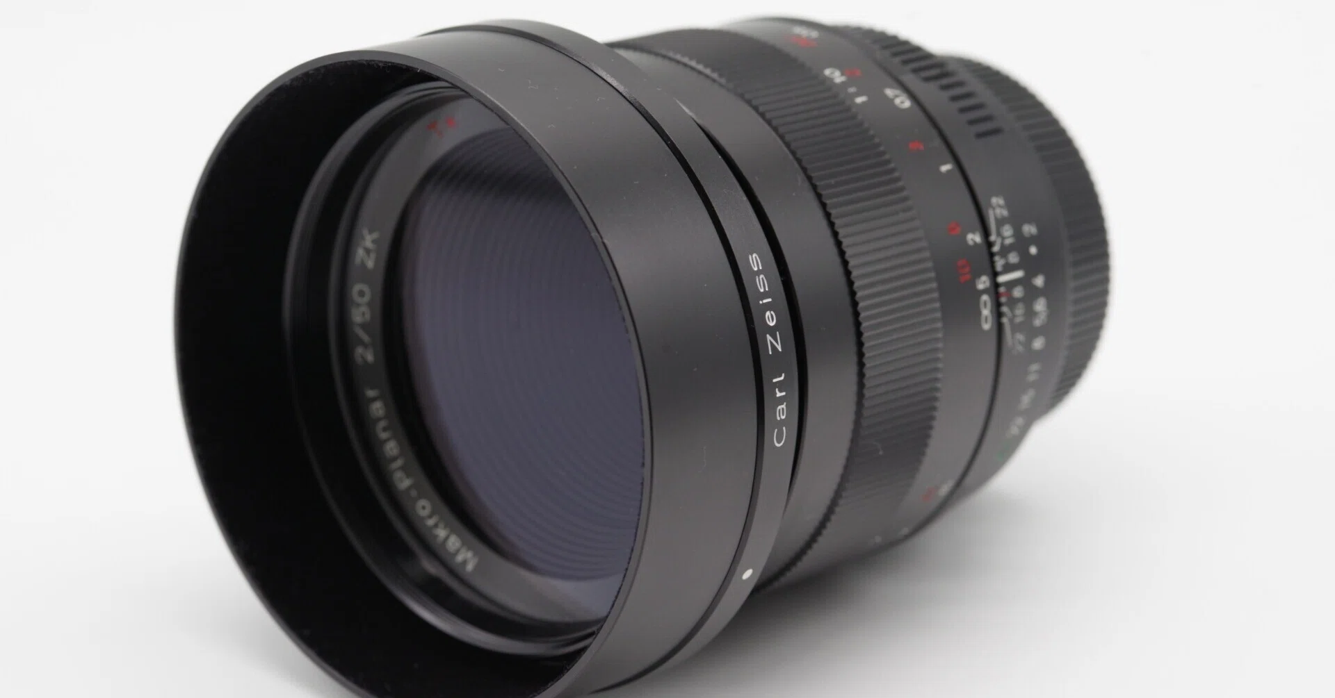 このレンズは、私の世界を変えるのか。Carl （焦点距離50mm/開放F値2.0） マクロレンズ Zeiss Carl Zeiss 2 T* Makro-Planar レンズ(単焦点)