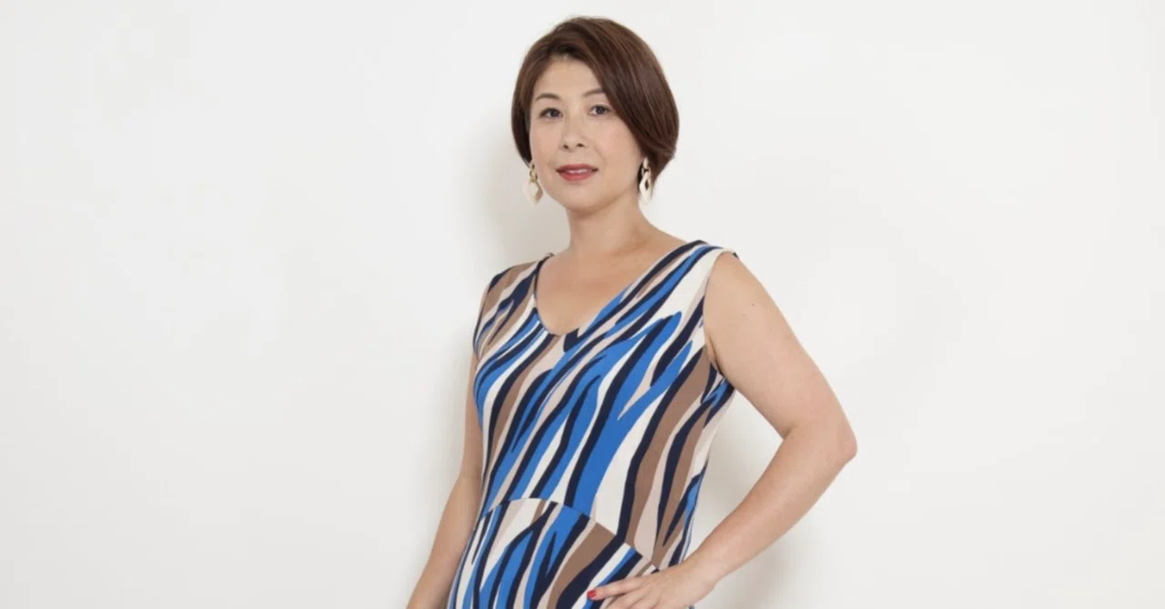 半袖より細見え？大人女性のノースリーブ着痩せ術｜Akiko Nee@魔法の 